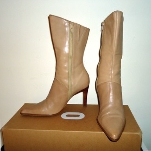 Amanda Smith Beige Heeled Boots - Picture 4 of 6